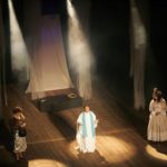 Morrendo e aprendendo, uma comédia do outro mundo