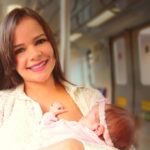 Metrô-DF adere ao Agosto Dourado, em apoio à amamentação livre