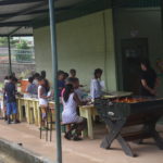 Uma Sacolinha e Caixa Literária  cheias de conhecimento