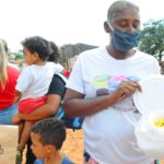 Projeto Panelinhas Solidárias distribui refeições na Estrutural