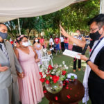 Amor celebrado no jardim do Hospital de Base