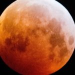 Eclipse lunar total e maior superlua de 2021 acontecem nesta quarta (26)