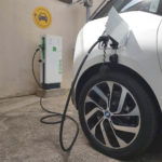 CARRO ELÉTRICO E CARRO A COMBUSTÃO INTERNA