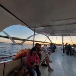 Embarque em uma Experiência Única de Pôr-do-Sol no Lago Paranoá