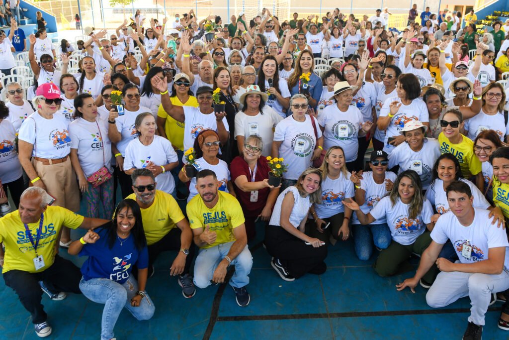 Ação ‘Flor por onde for’ discute a importância da saúde mental para a população idosa