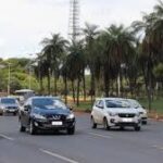 Prazo para licenciar veículos com placas final 9 e 0 termina dia 31/12