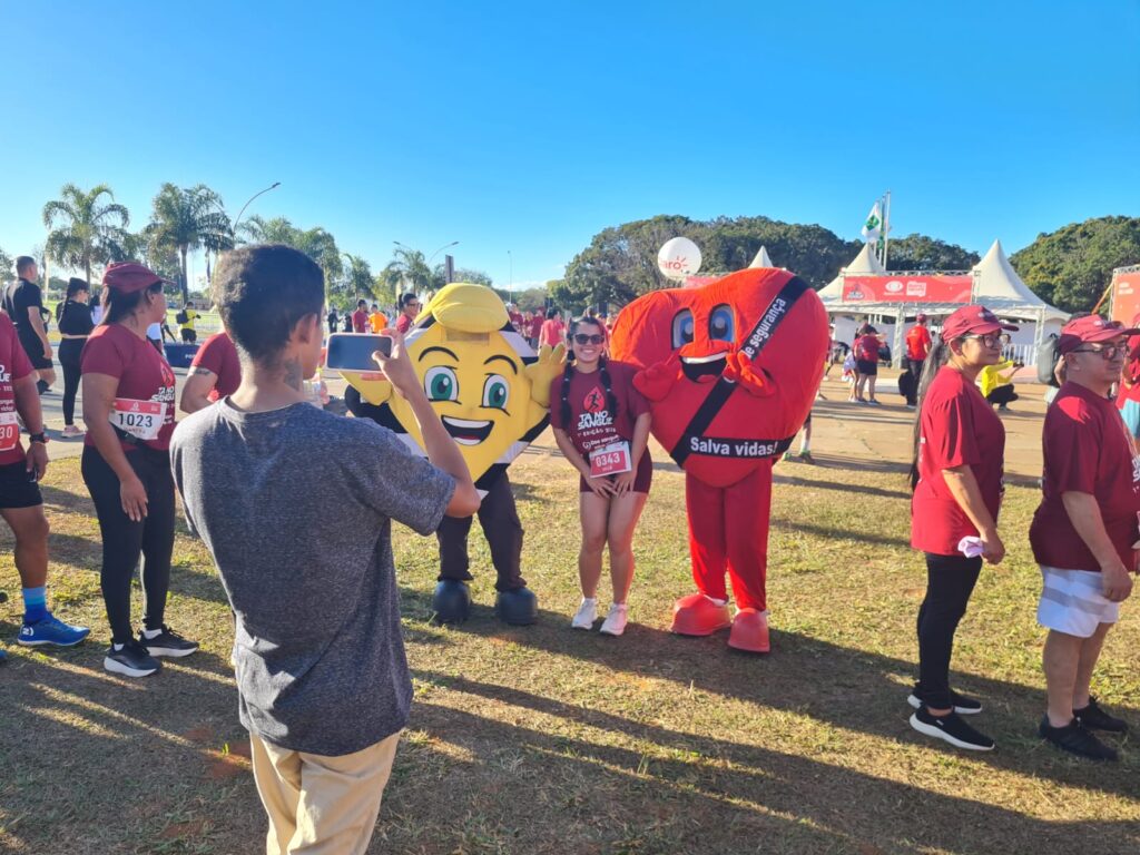 Detran-DF leva orientações sobre segurança viária a 3,1 mil pessoas no fim de semana Detran-DF leva orientações sobre segurança viária a 3,1 mil pessoas no fim de semana