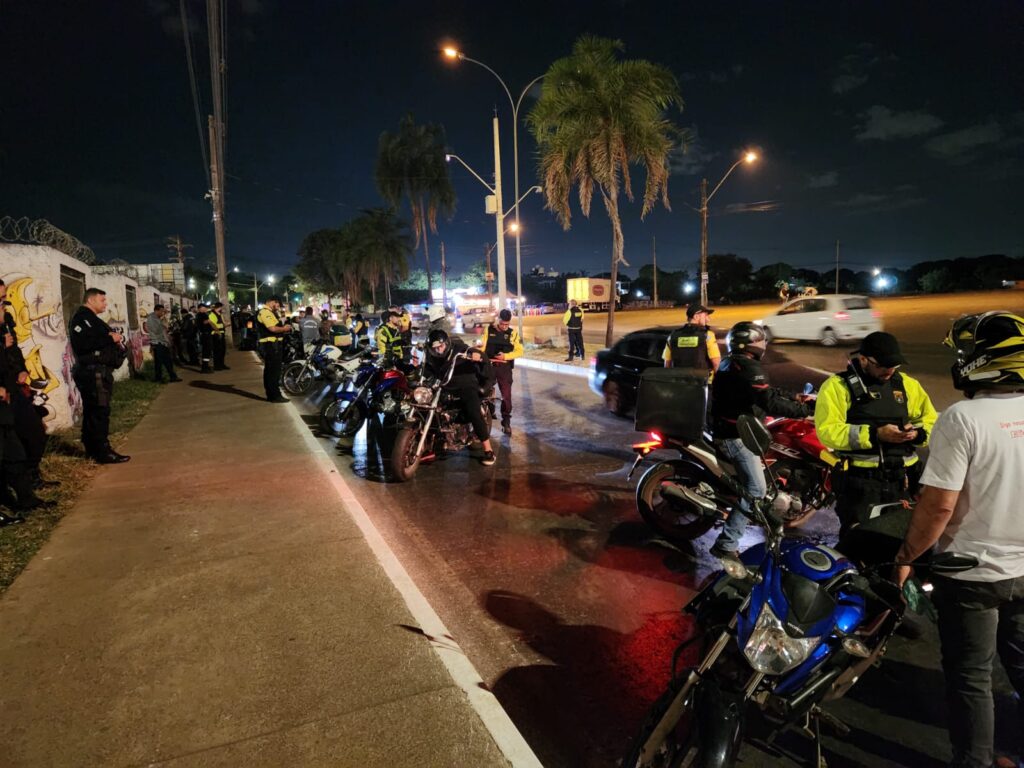 Detran-DF faz Operação Sossego em Ceilândia e aborda 170 motocicletas