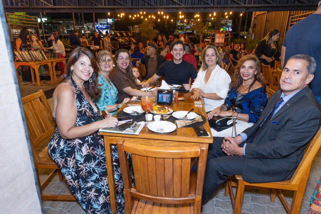 Empresários do DF são homenageados no aniversário de 16 anos do Jornal Daqui DF Empresários do DF são homenageados no aniversário de 16 anos do Jornal Daqui DF