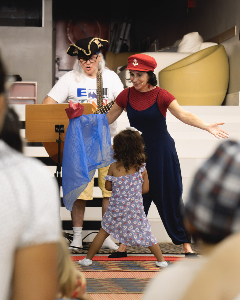 4ª edição do Festival Em Cantos transforma as férias de janeiro em uma jornada musical mágica para bebês e crianças 4ª edição do Festival Em Cantos transforma as férias de janeiro em uma jornada musical mágica para bebês e crianças