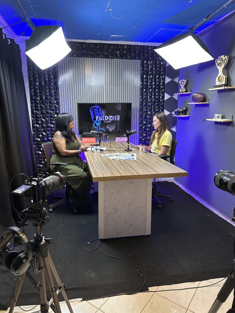 PodDaqui DF chega ao 9º episódio com entrevista exclusiva de Marcela Passamani