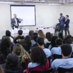 TSE abre urna eletrônica para estudantes do DF e reforça segurança do sistema eleitoral